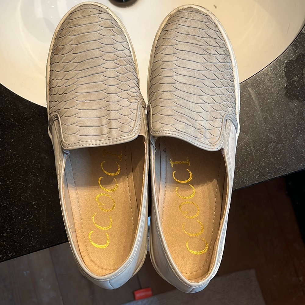 Size 10 slip on grey shoes